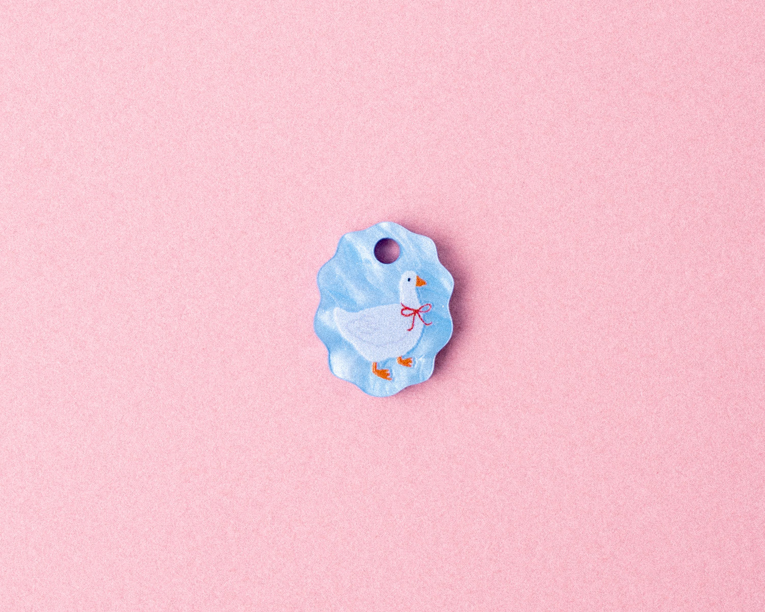 Einzelner Ovaler Anhänger mit Gans