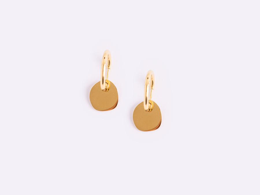 Pebble in Gold mit Edelstahl Hoops