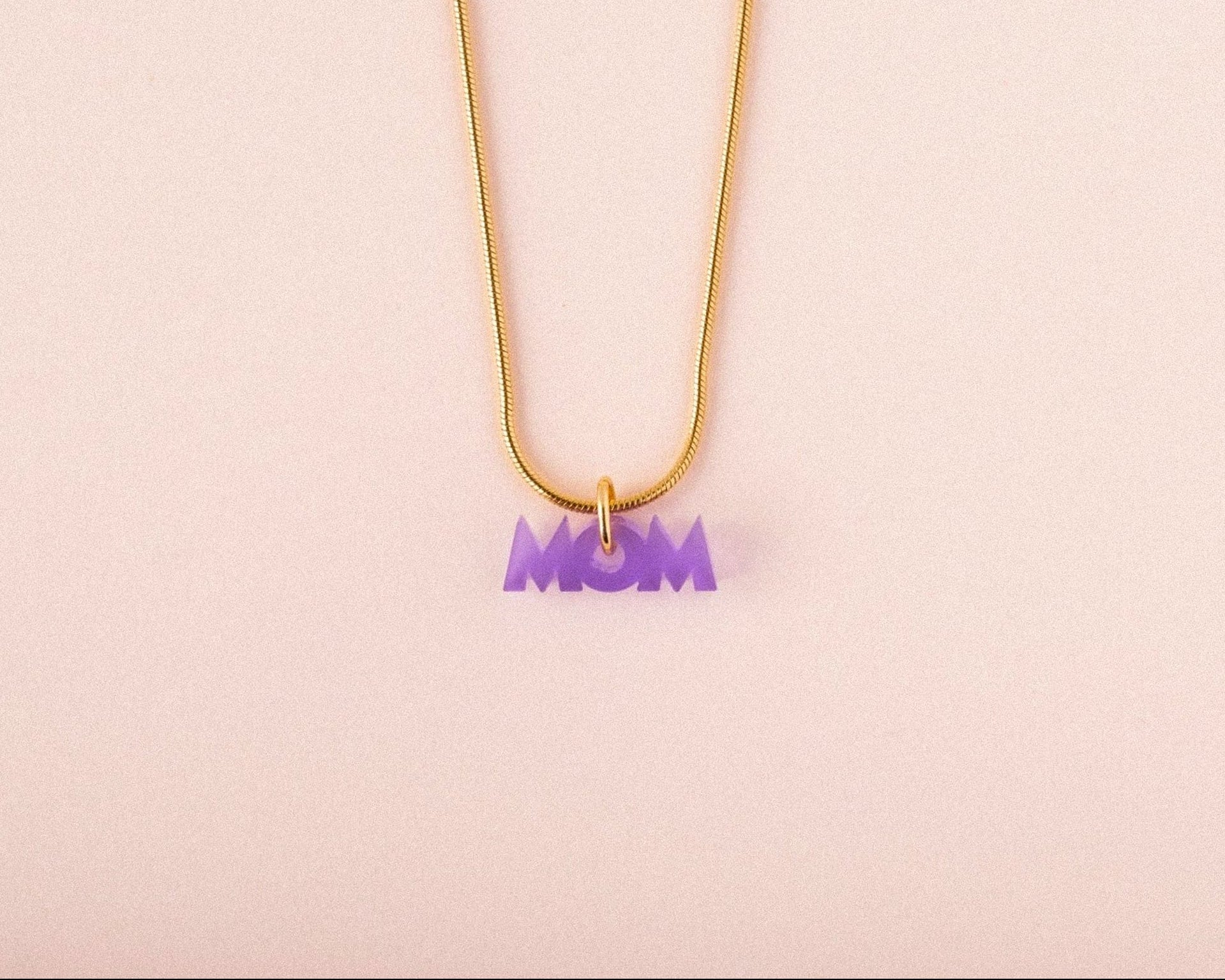 acutecolor Elegante Kette mit Lila Mom Anhänger