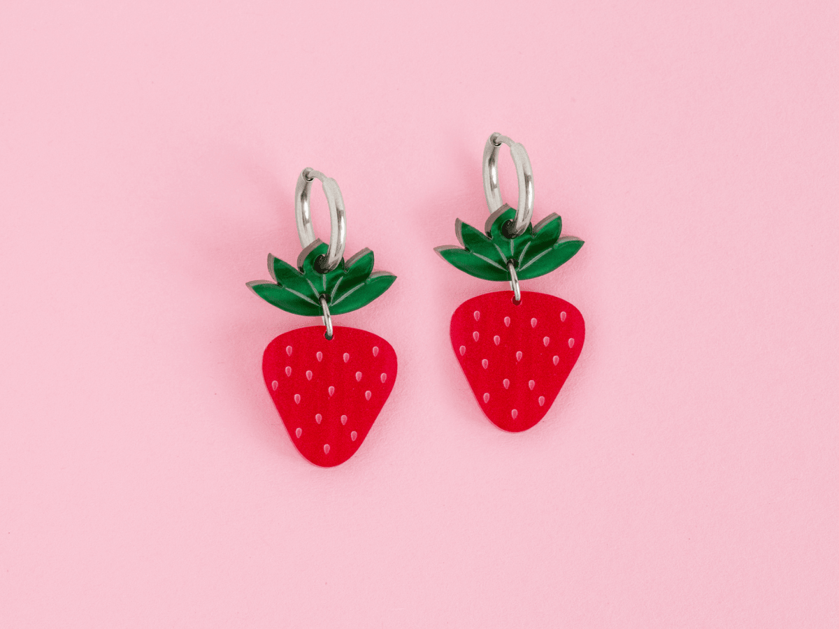 acutecolor Erdbeer Ohrringe mit Edelstahl Hoops