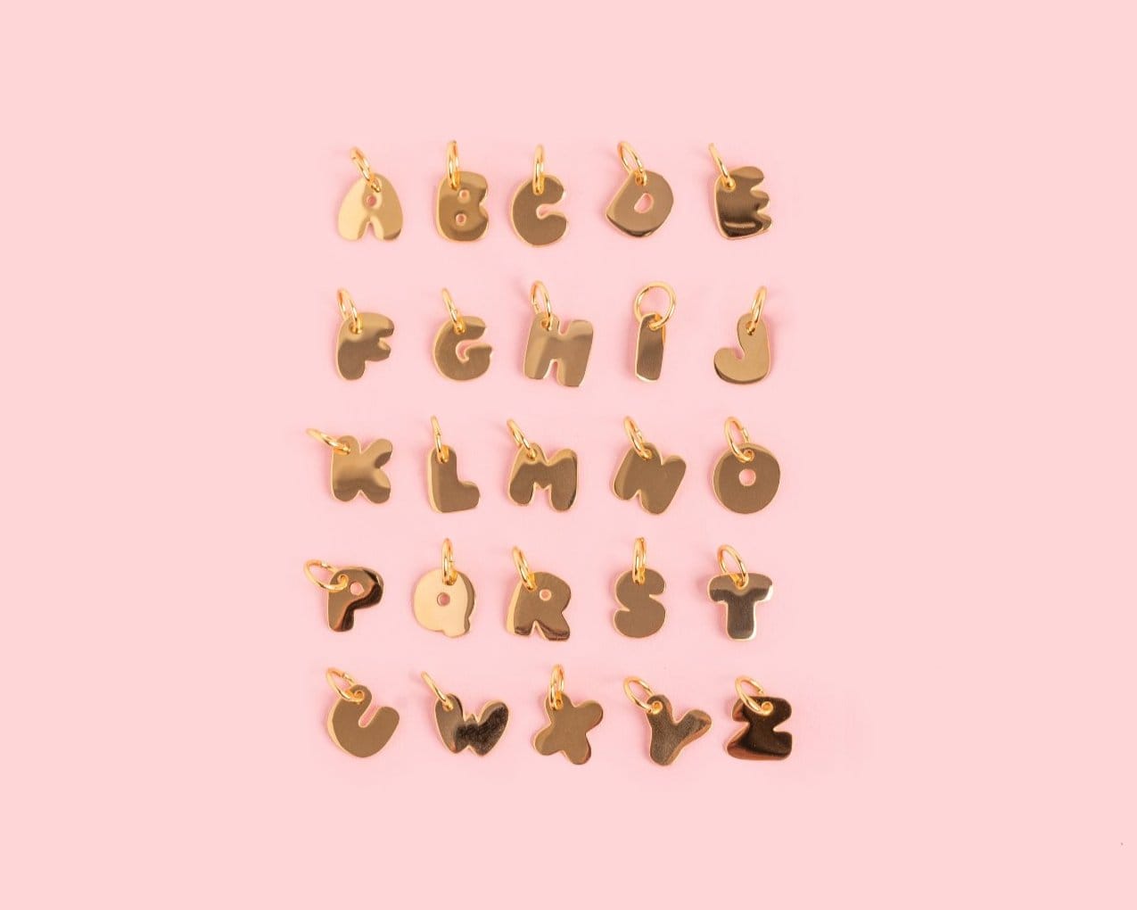 acutecolor Goldener Chunky Letter Anhänger