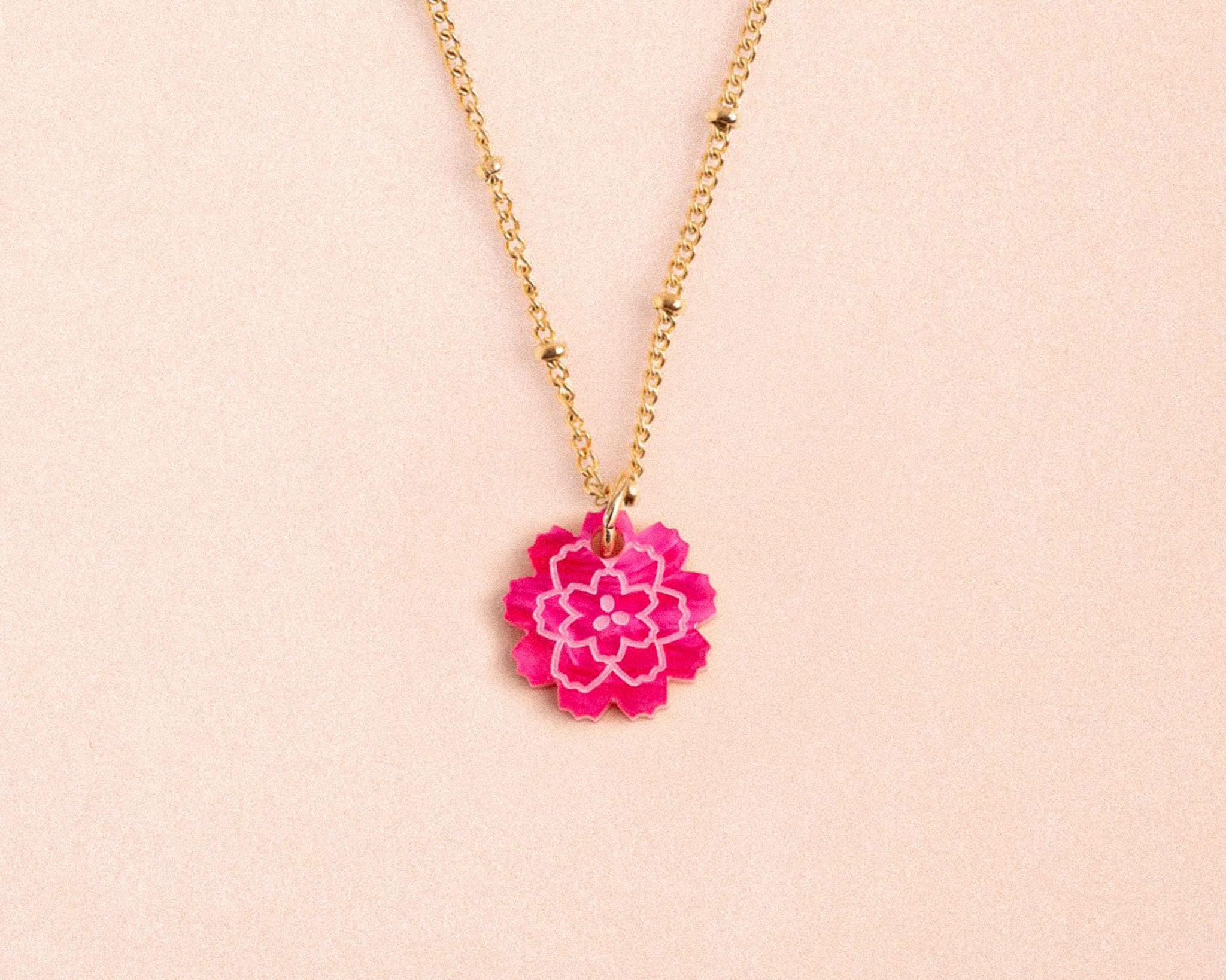 acutecolor Kette mit Geburtsblume Januar - Nelke
