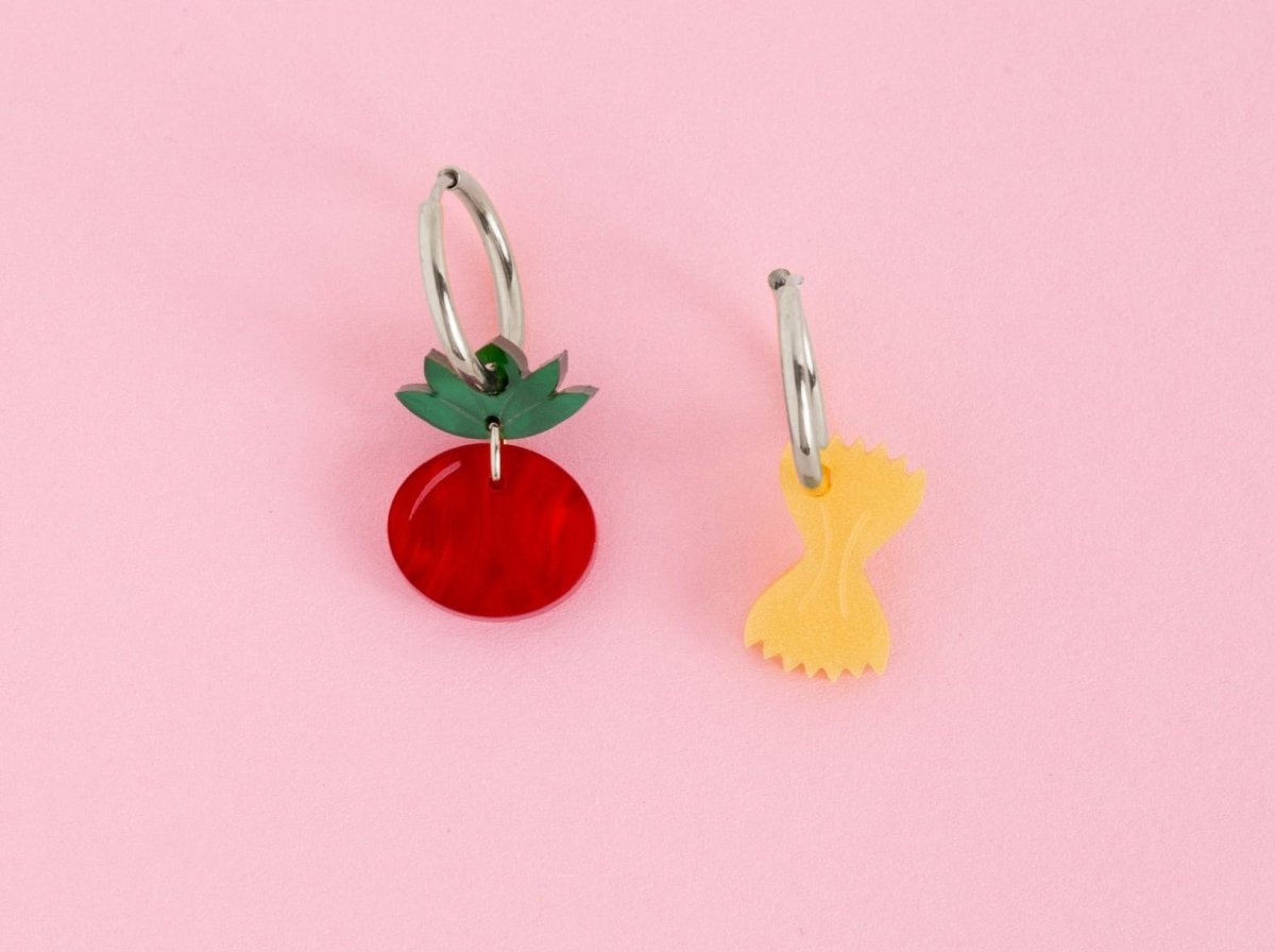 acutecolor Mismatch Pasta Pomodori Ohrring Set