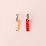acutecolor Mismatch Stift und Lineal Ohrring Set