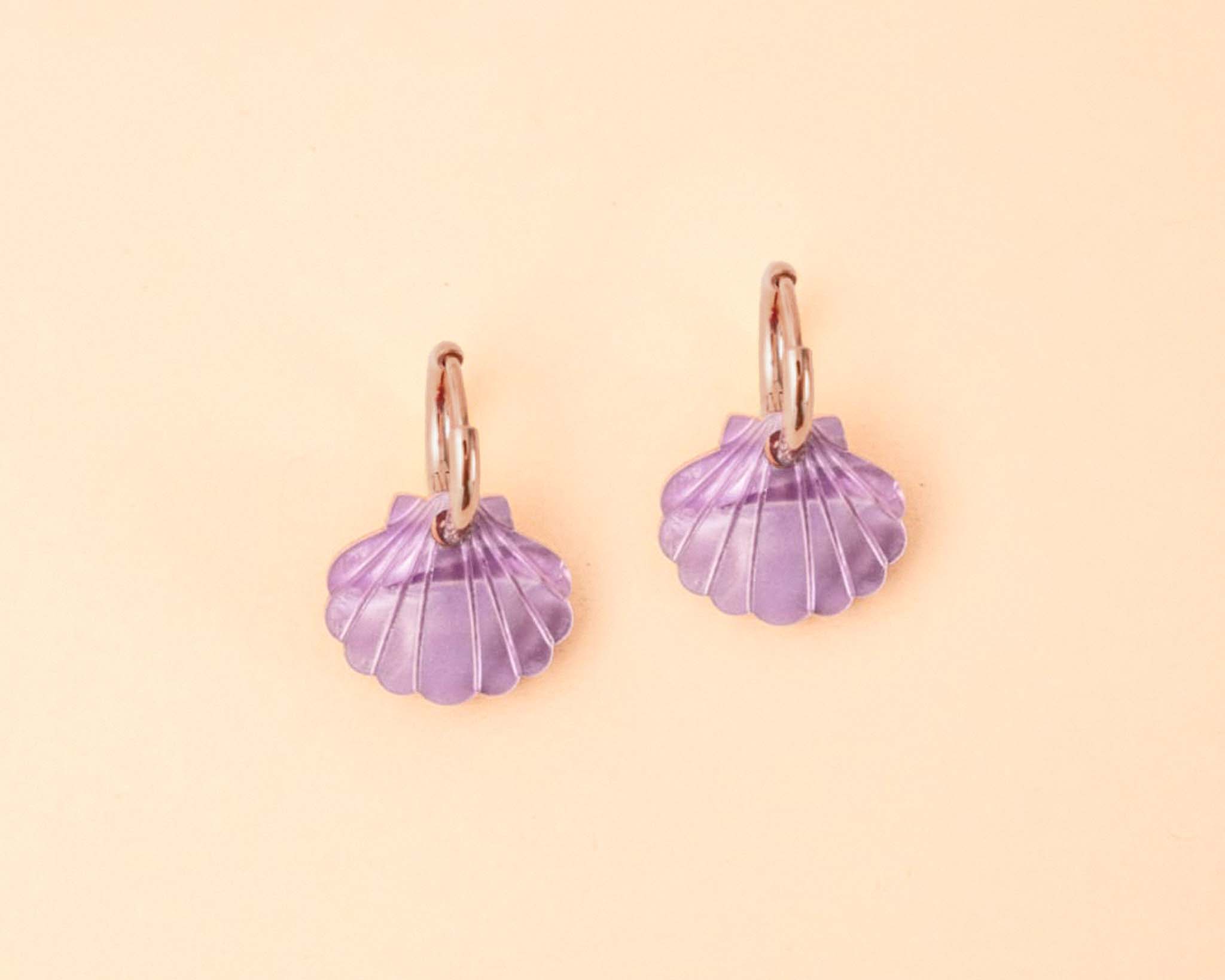 acutecolor Muschel Ohrring Set in Lila