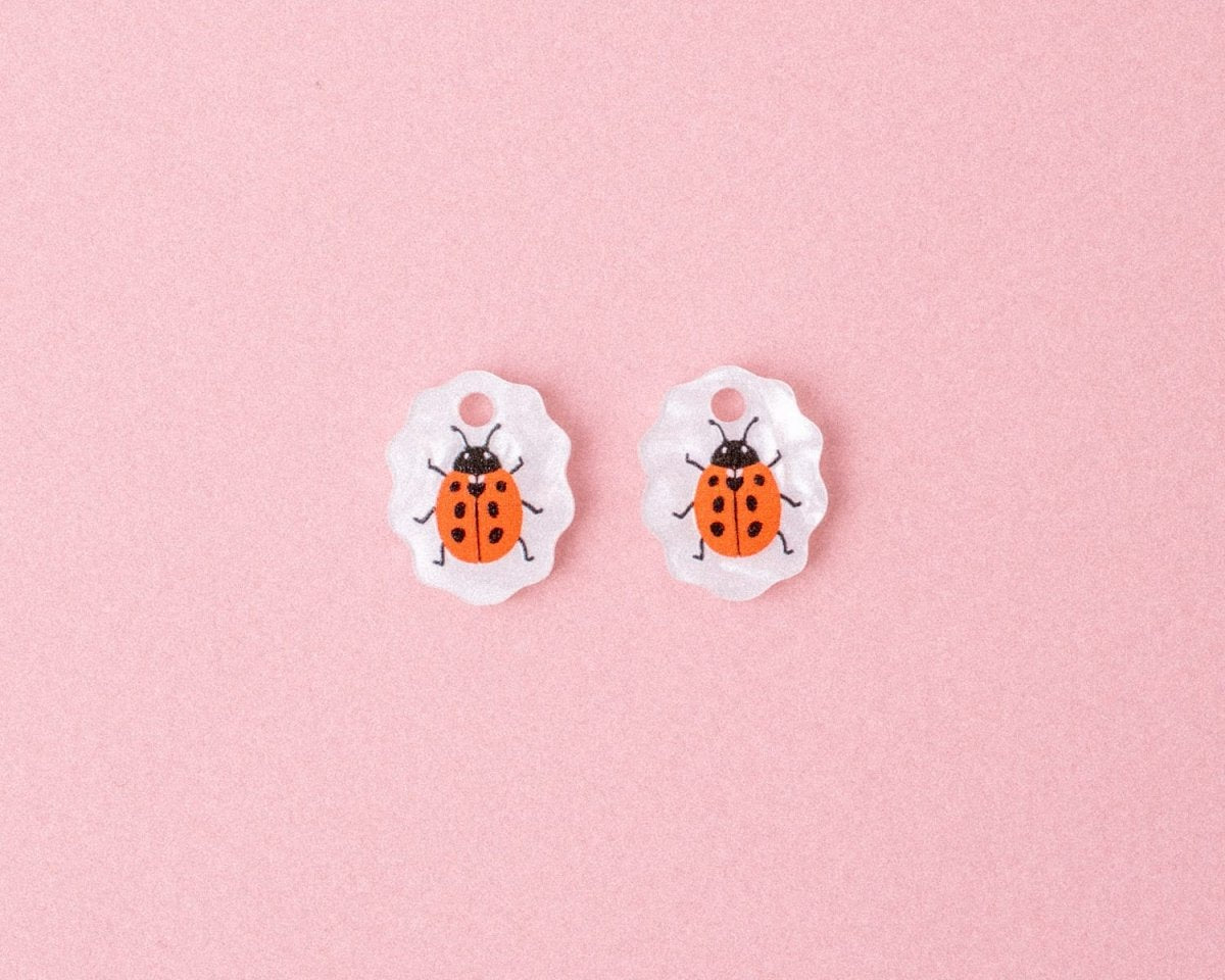 acutecolor Ovale Charm Ohrringe mit Marienkäfer