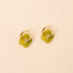 acutecolor Wavy Shape Ohrring Set in Matcha