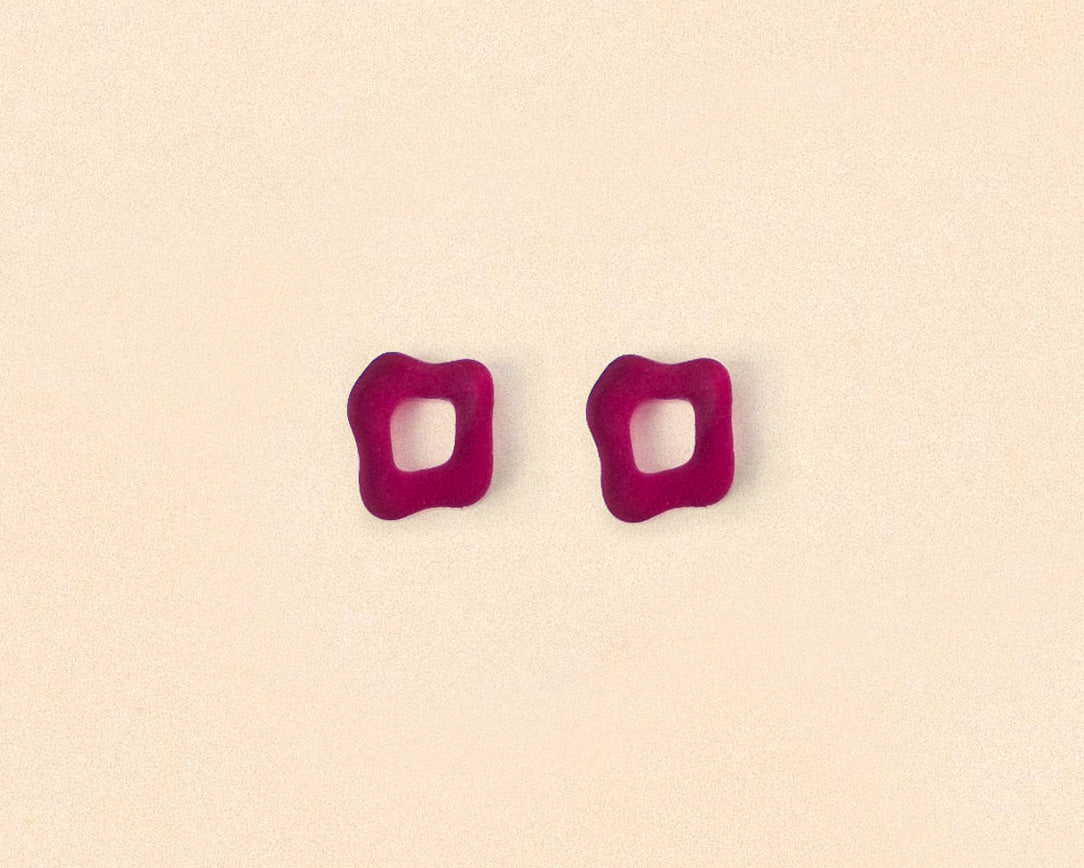 acutecolor Wavy Shape Ohrring Set in Plum