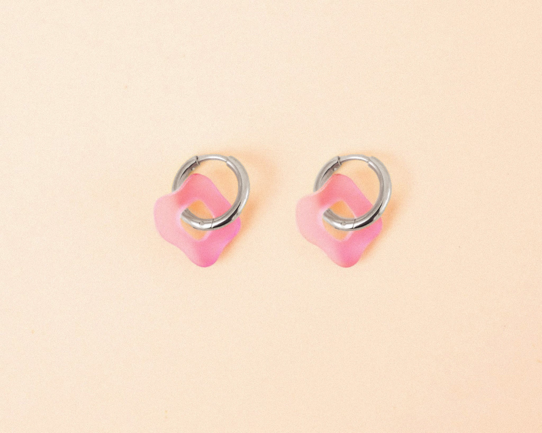 acutecolor Wavy Shape Ohrring Set in Rosa
