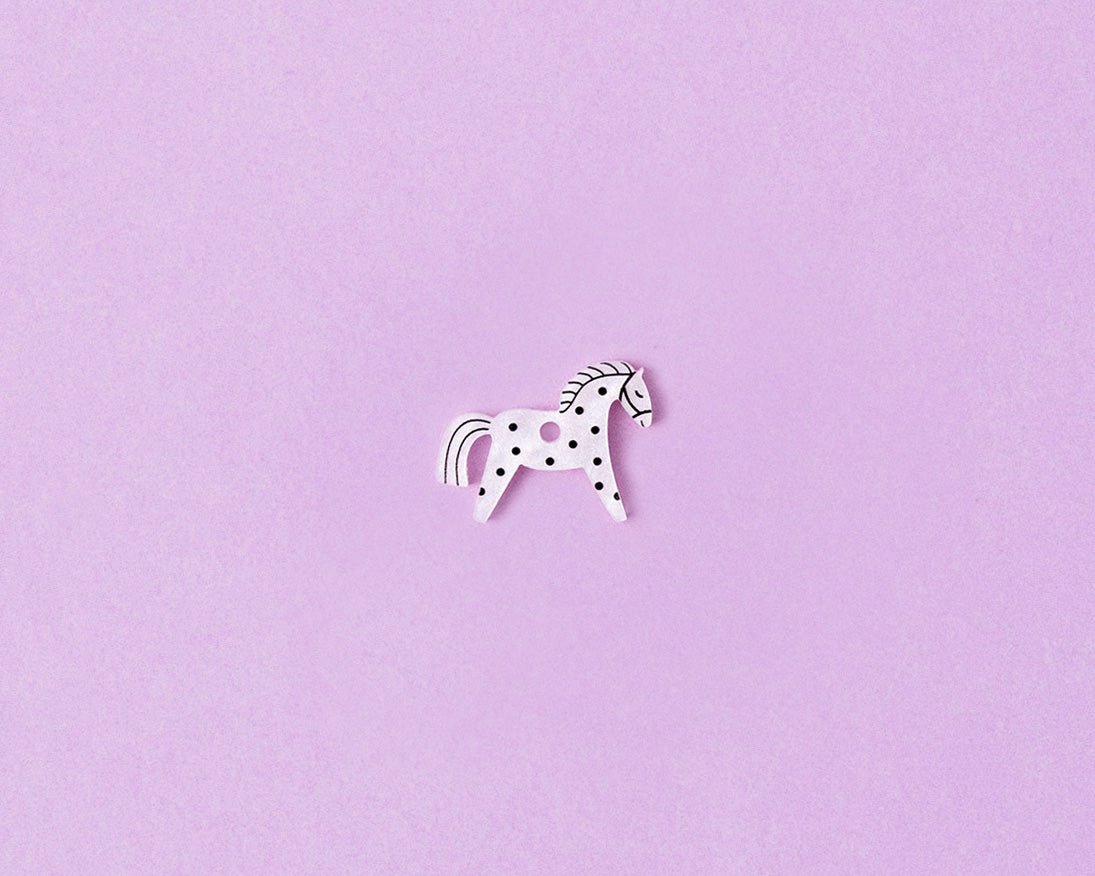 Einzelner Polkadot Pferde Anhänger - acutecolor