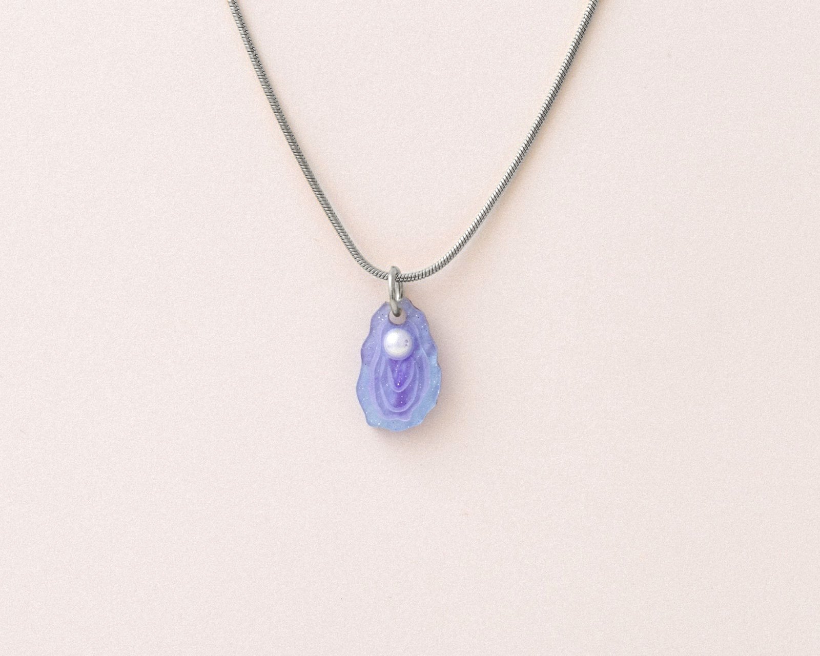 Elegante Kette mit Auster Anhänger - acutecolor