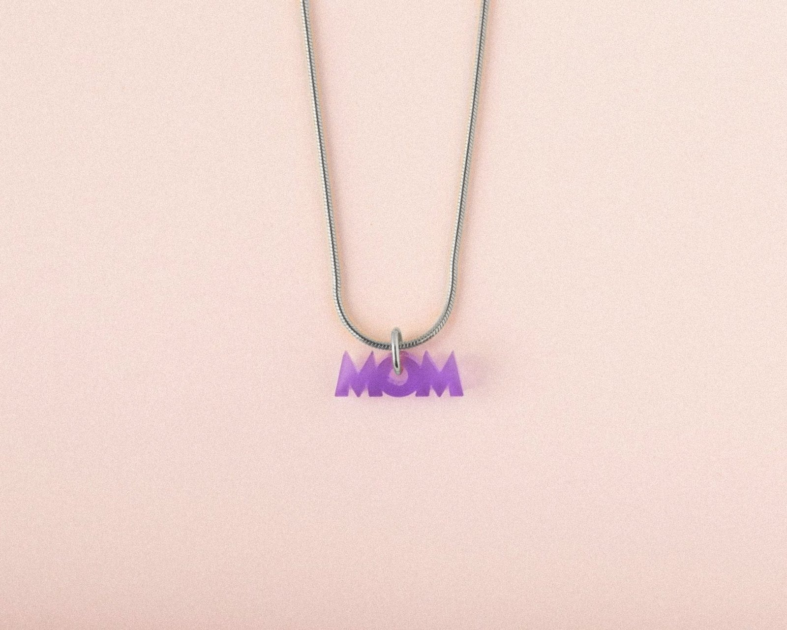 Elegante Kette mit Lila Mom Anhänger - acutecolor