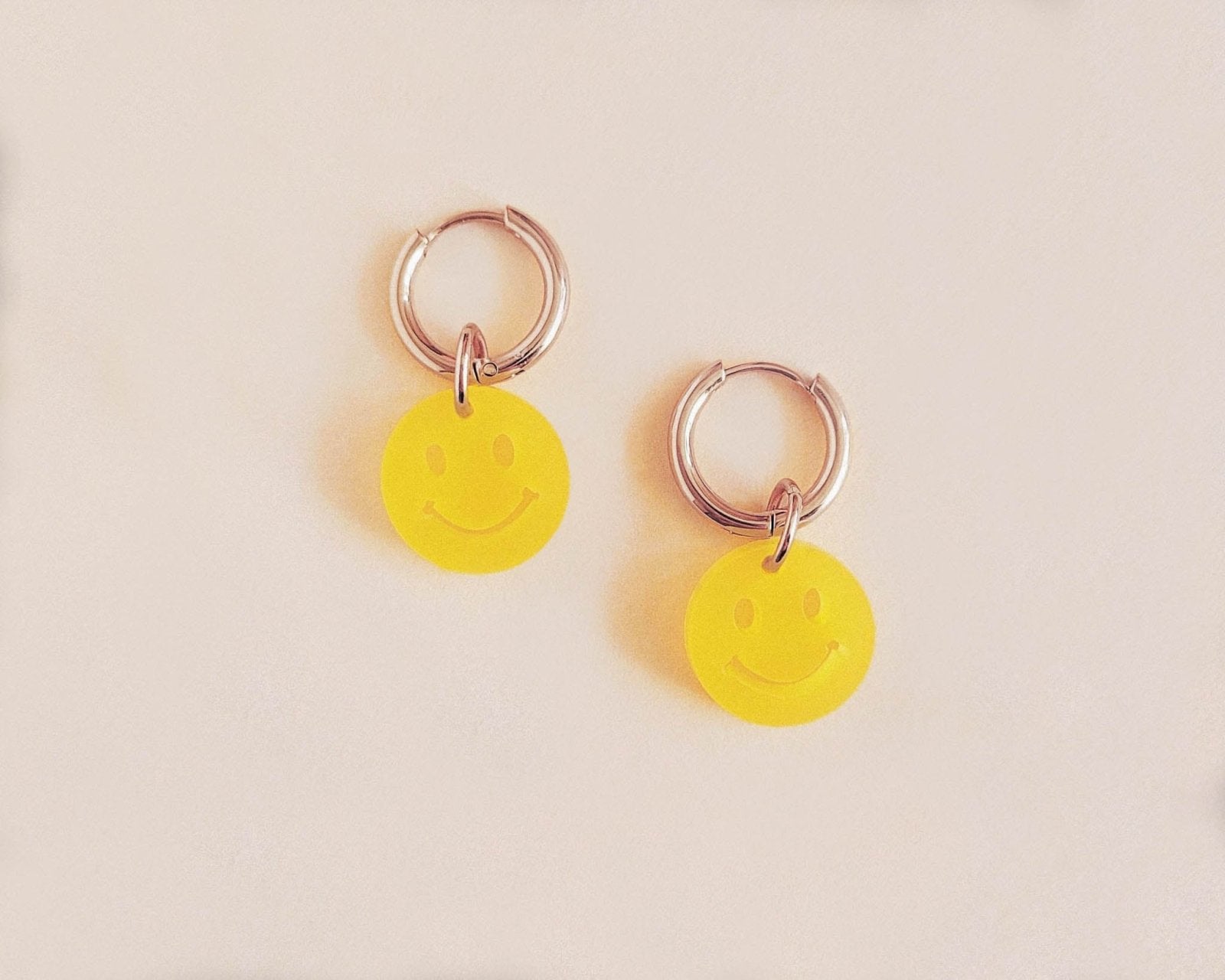 Gelbe Smiley Ohrring Set - acutecolor
