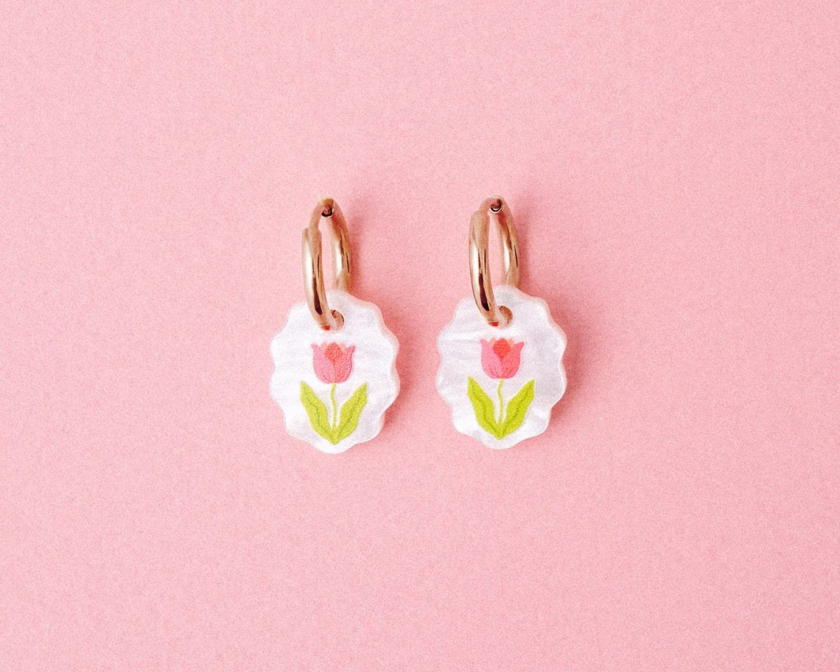 Ovale Charm Ohrringe mit Tulpen - acutecolor
