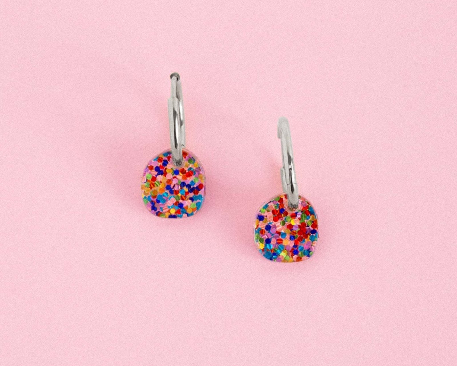 Pebble in Rainbow Konfetti - acutecolor