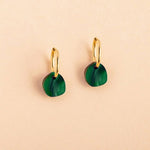 Pebble in Smaragdgrün mit Edelstahl Hoops - acutecolor
