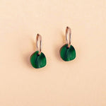 Pebble in Smaragdgrün mit Edelstahl Hoops - acutecolor