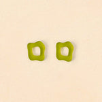 Wavy Shape Ohrring Set in Matcha - acutecolor