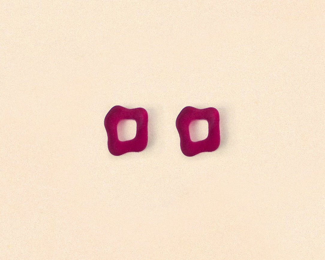 Wavy Shape Ohrring Set in Plum - acutecolor