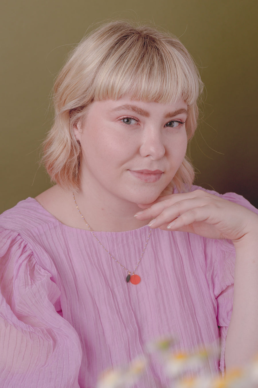 Kette mit Orange und Blatt Anhänger