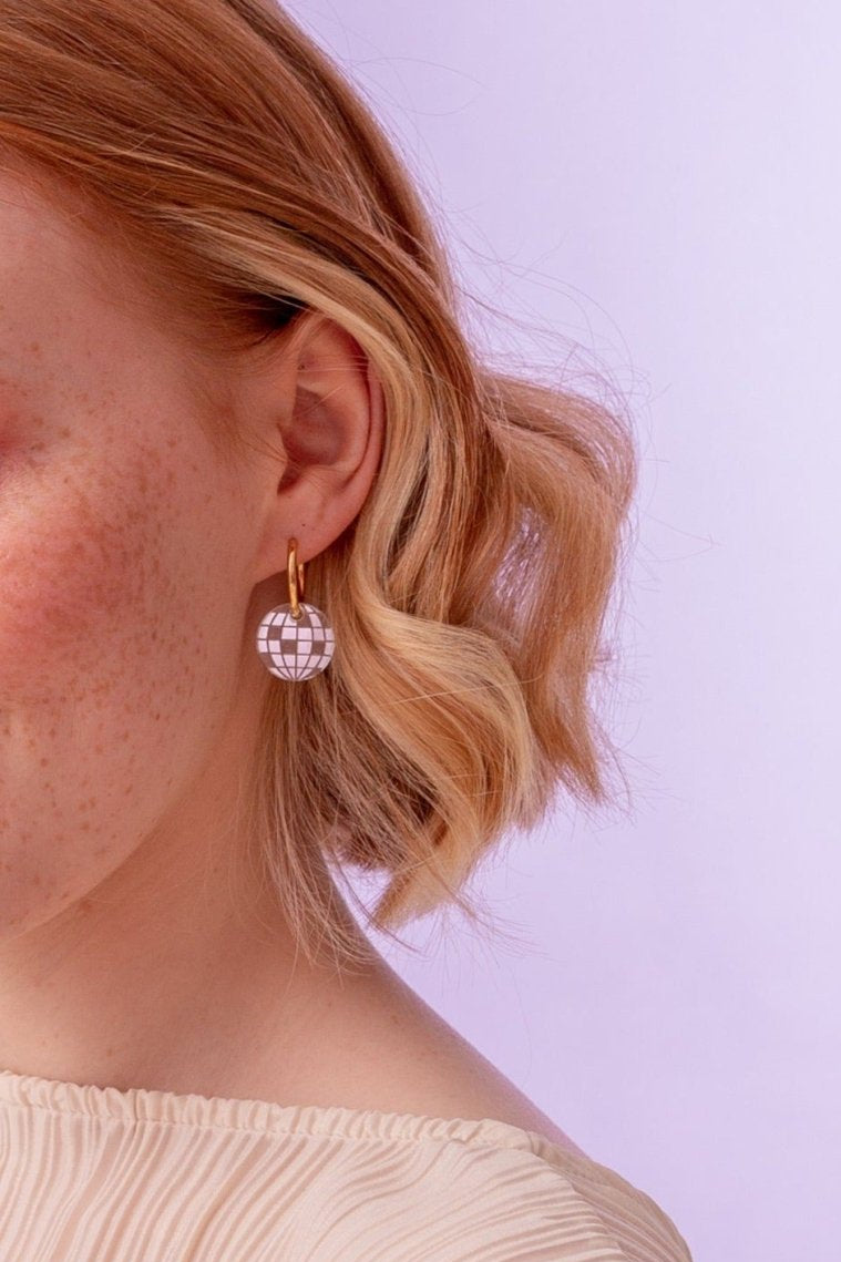 acutecolor Discokugel Ohrring Set mit Edelstahl Hoops