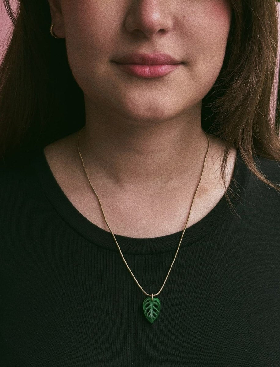acutecolor Elegante Kette mit grünem Adansonii Blatt