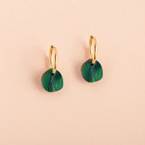 acutecolor Pebble in Smaragdgrün Perlmutt mit Edelstahl Hoops